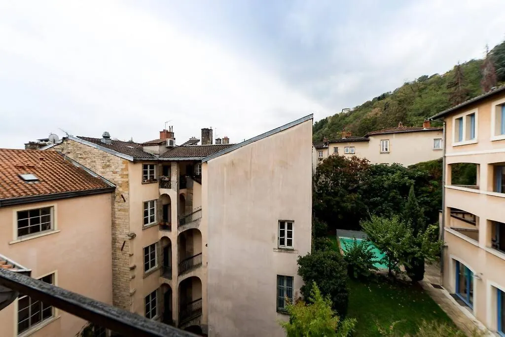 Grand Duplex Au Coeur Du Vieux Lyon Appartement 0*,  Frankrijk